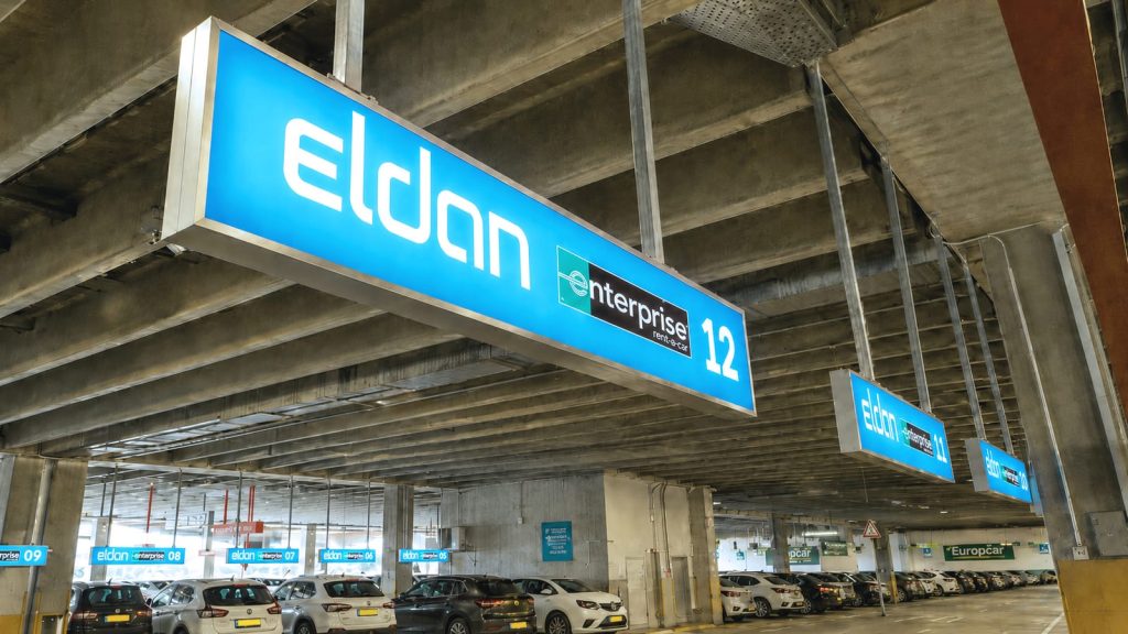 Eldan — Vista Light signage installation, photo 7